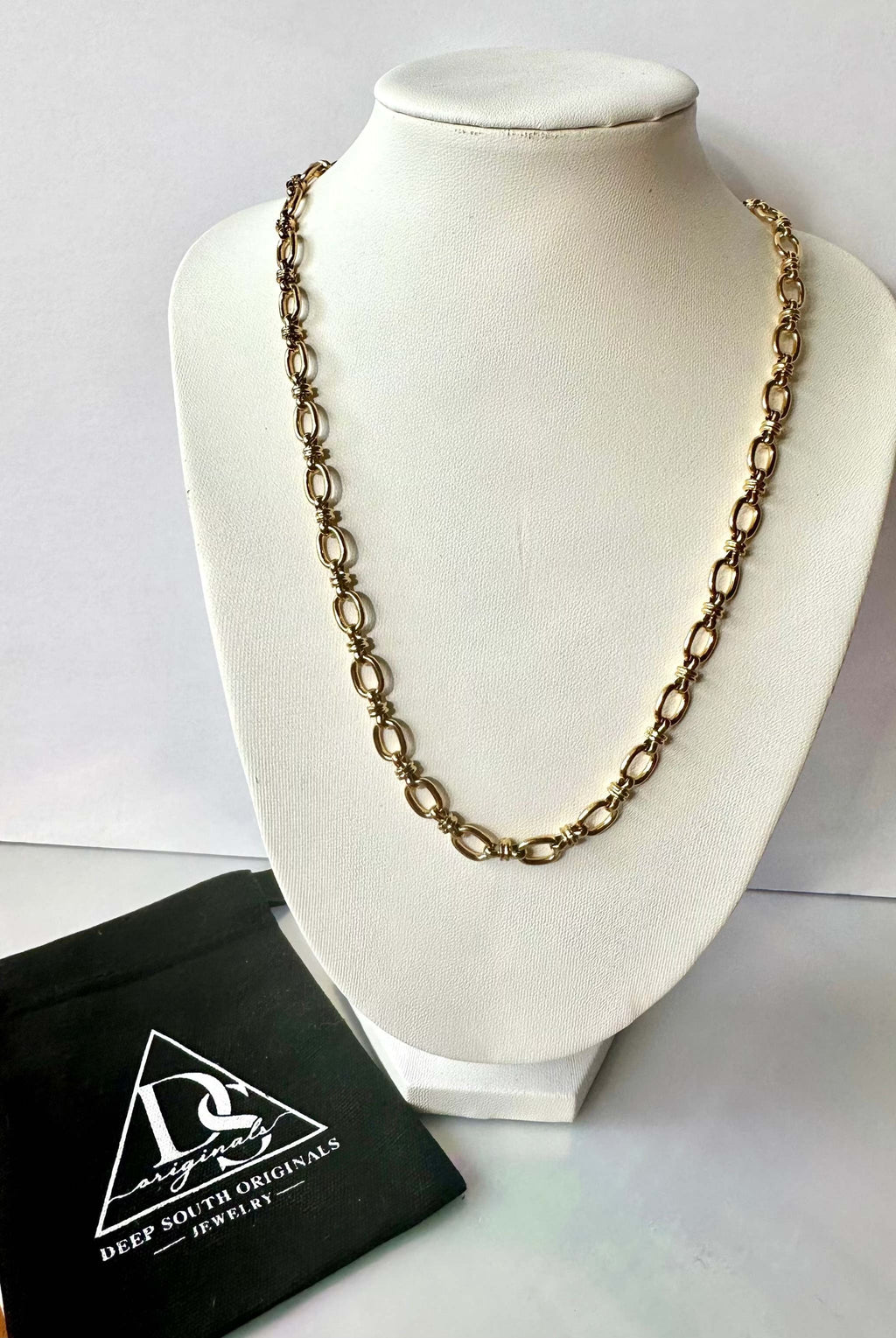Tri Oval Mini Link Necklace 18K Gold Non Tarnish Water Resistant