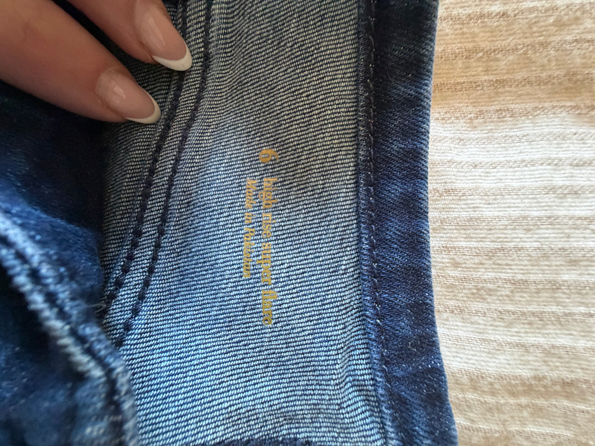 RYEGRASS High Rise Super Flare Jeans Women’s 6 Dark Wash Sailor Gold Buttons